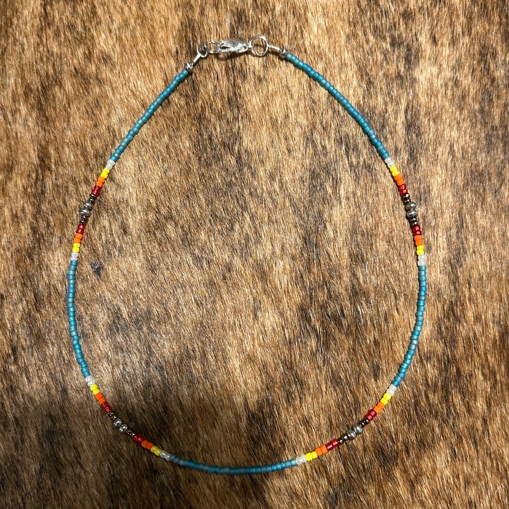 ~HANDMADE~ western seed bead necklace